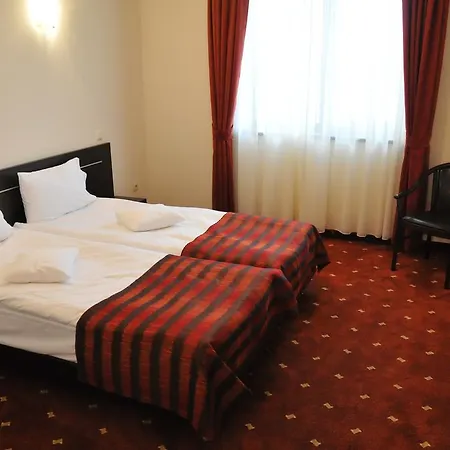 Hotel Roberts 3*
